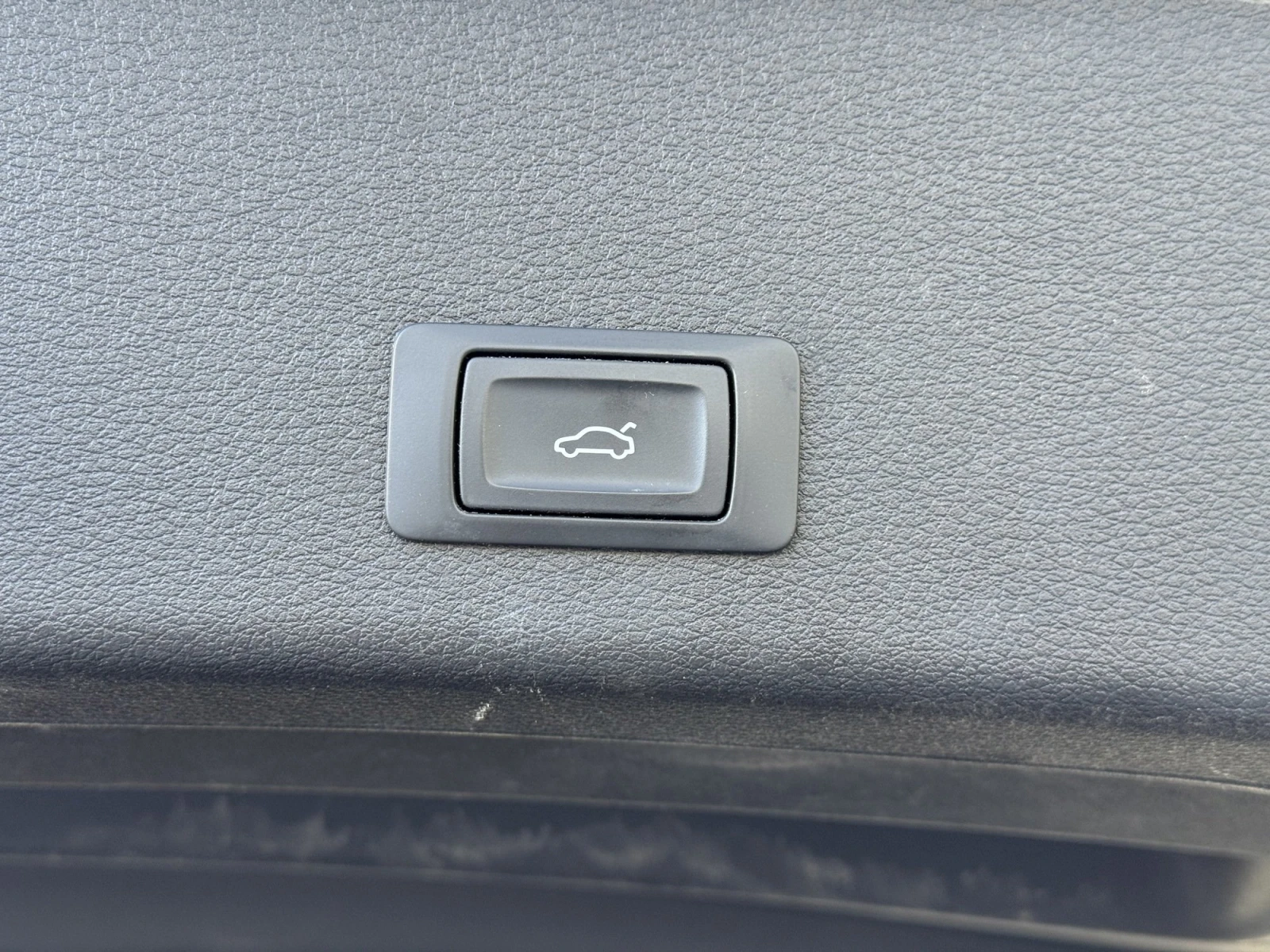 Audi E-Tron 55 QUATTRO 95KWH SOH-92%, снимка 14 - Автомобили и джипове - 54231148