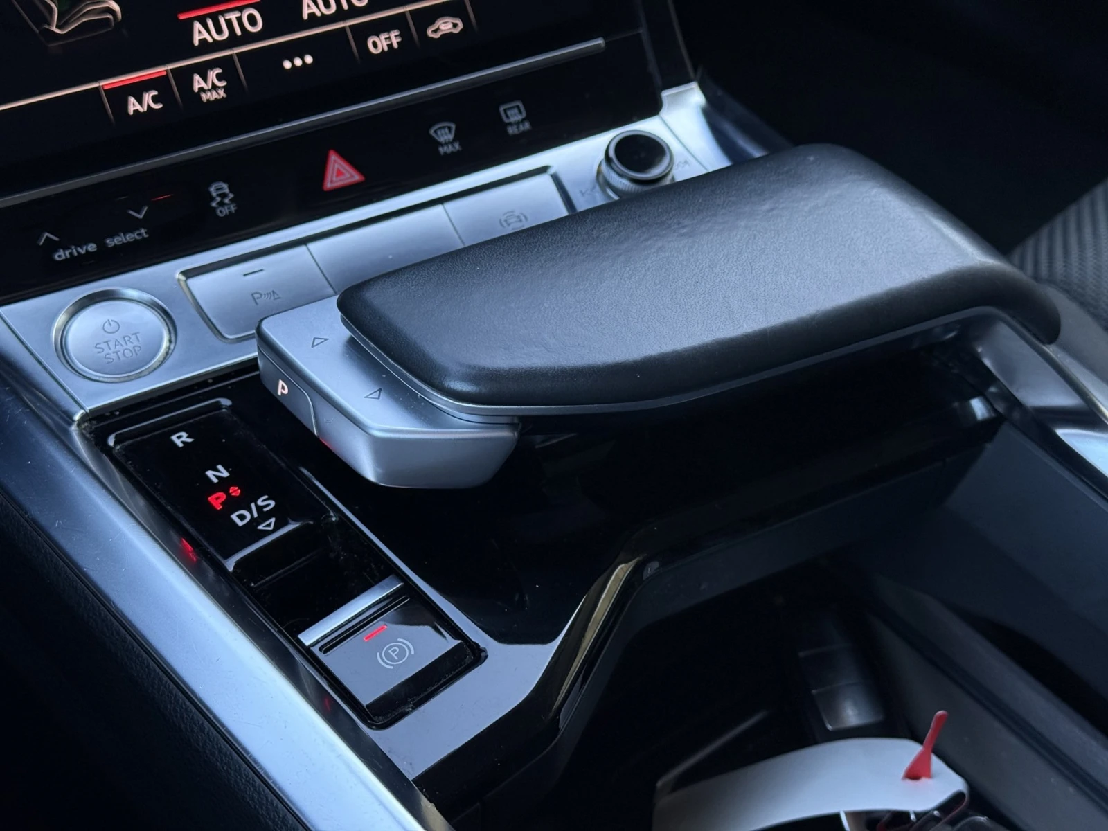 Audi E-Tron 55 QUATTRO 95KWH SOH-92%, снимка 12 - Автомобили и джипове - 54231148