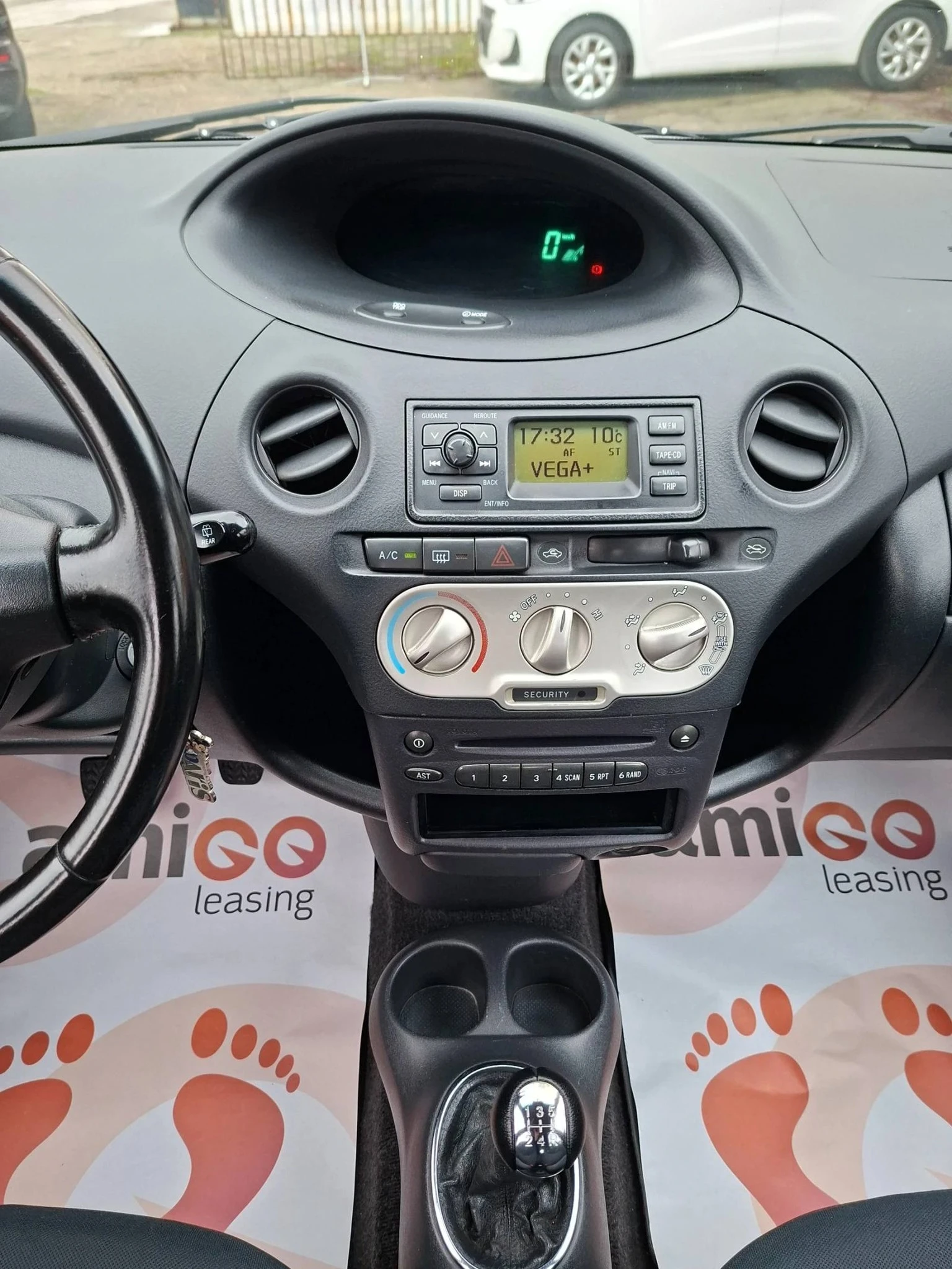 Toyota Yaris 1.4D4D* 36м. х 79EUR.* , снимка 10 - Автомобили и джипове - 54206647