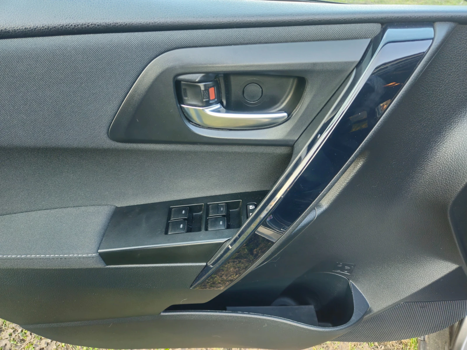 Toyota Auris ГАЗ - РЕГИСТРИРАН, снимка 10 - Автомобили и джипове - 54258814