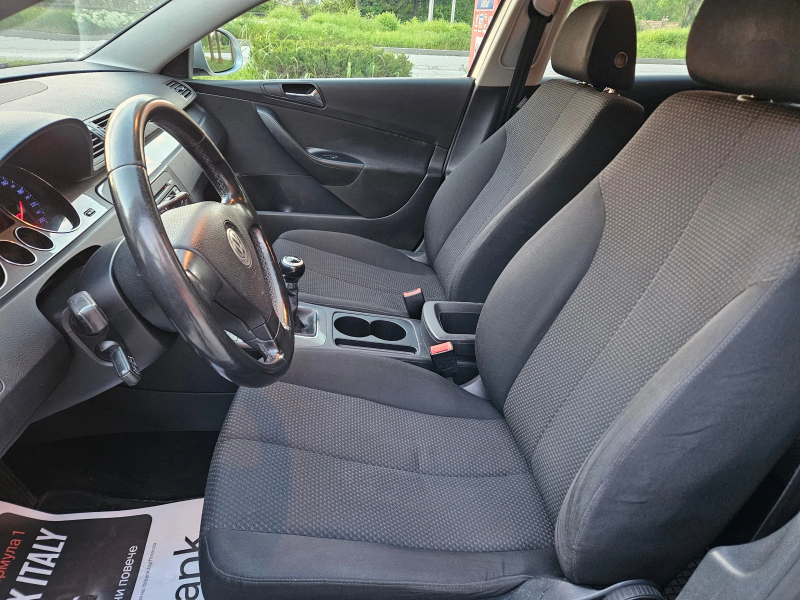 VW Passat 1.9, 105к.с., Перфектен!, снимка 11 - Автомобили и джипове - 54389600