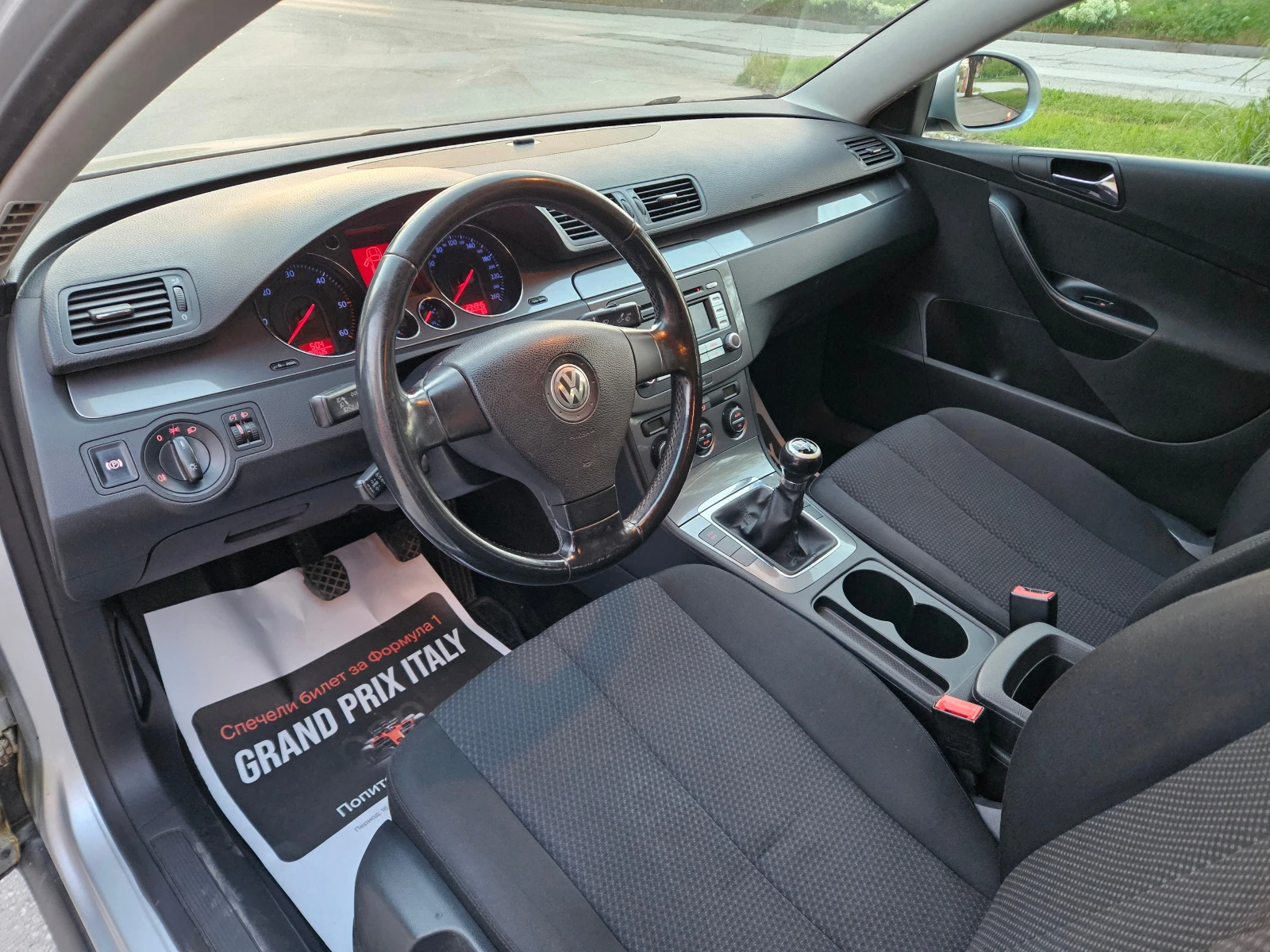 VW Passat 1.9, 105к.с., Перфектен!, снимка 10 - Автомобили и джипове - 54389600