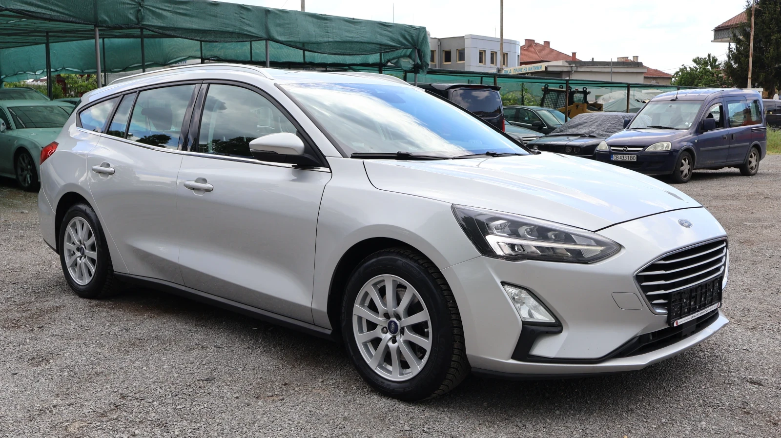 Ford Focus 2.0 TDCI Ecoblue 150 К.С Keyless Нави Дистроник, снимка 3 - Автомобили и джипове - 54632613