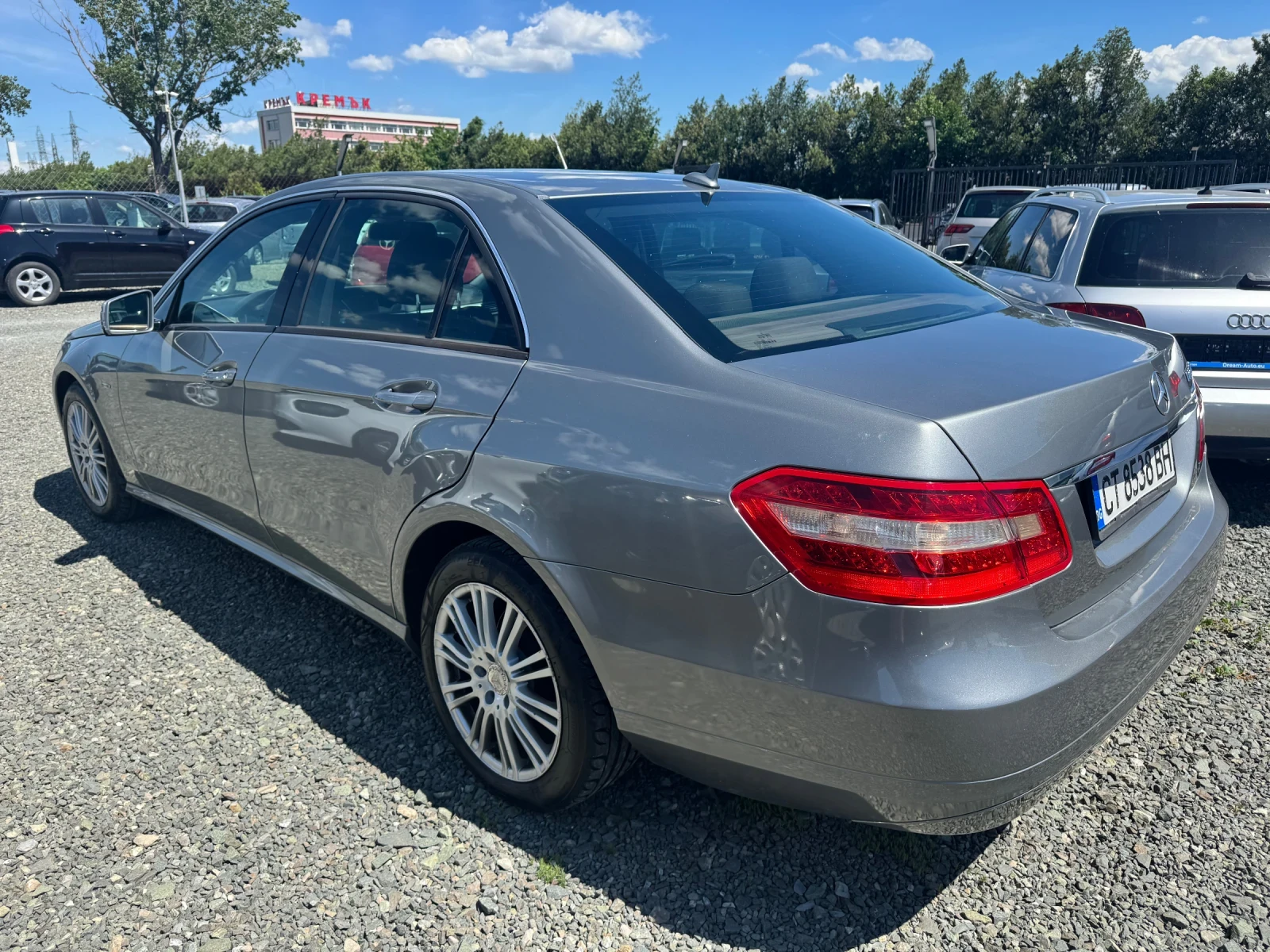 Mercedes-Benz E 220 2.2CDI, снимка 5 - Автомобили и джипове - 54762564