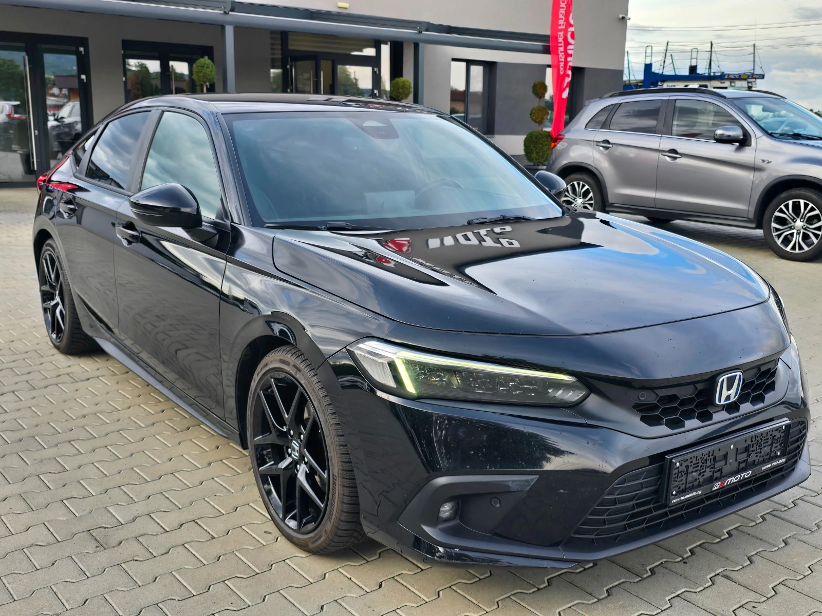 Honda Civic 2.0 Hybrid-Sport, 11.2022г., снимка 2 - Автомобили и джипове - 54890128