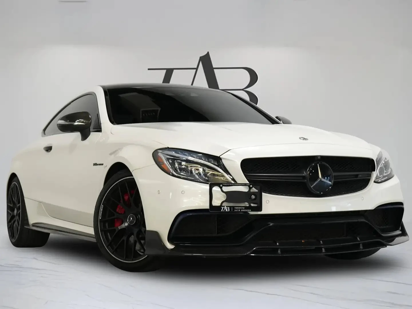 Mercedes-Benz C 63 AMG S PREMIUM PKG ЦЕНА ДО БЪЛГАРИЯ АВТОКРЕДИТ, снимка 2 - Автомобили и джипове - 55878824