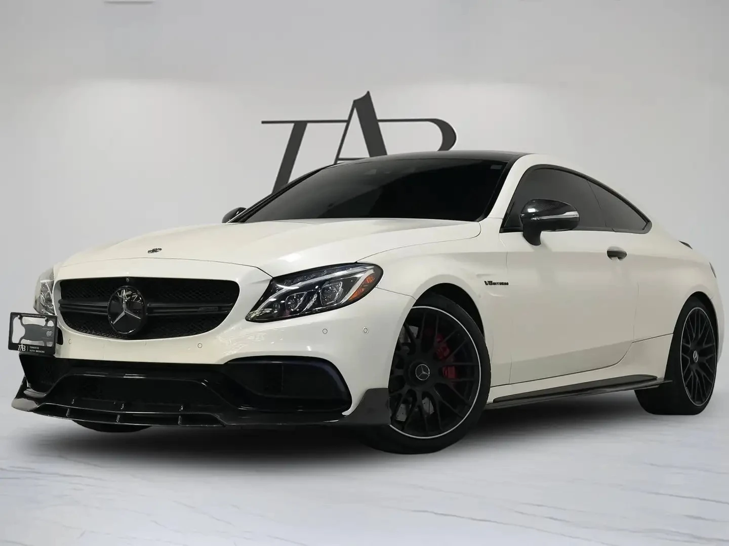 Mercedes-Benz C 63 AMG S PREMIUM PKG ЦЕНА ДО БЪЛГАРИЯ АВТОКРЕДИТ