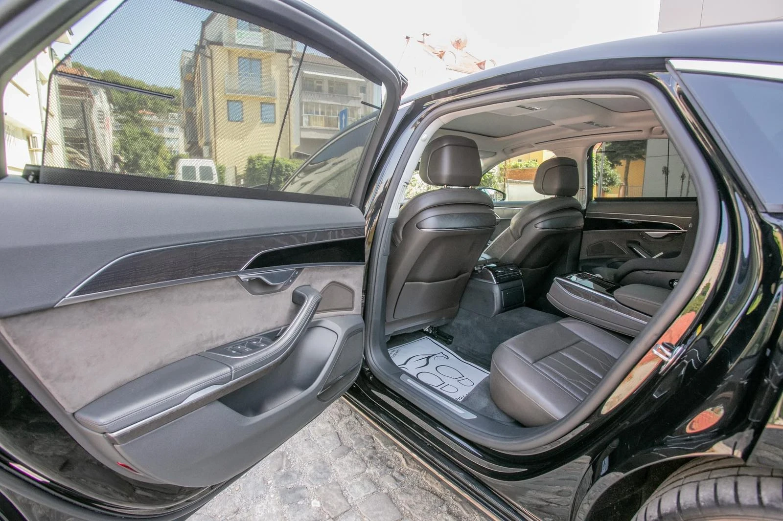 Audi A8 Audi A8 D5* 55 TFSI QUATTRO* LONG* МАСАЖ* ХЕДЪП, снимка 10 - Автомобили и джипове - 55943677