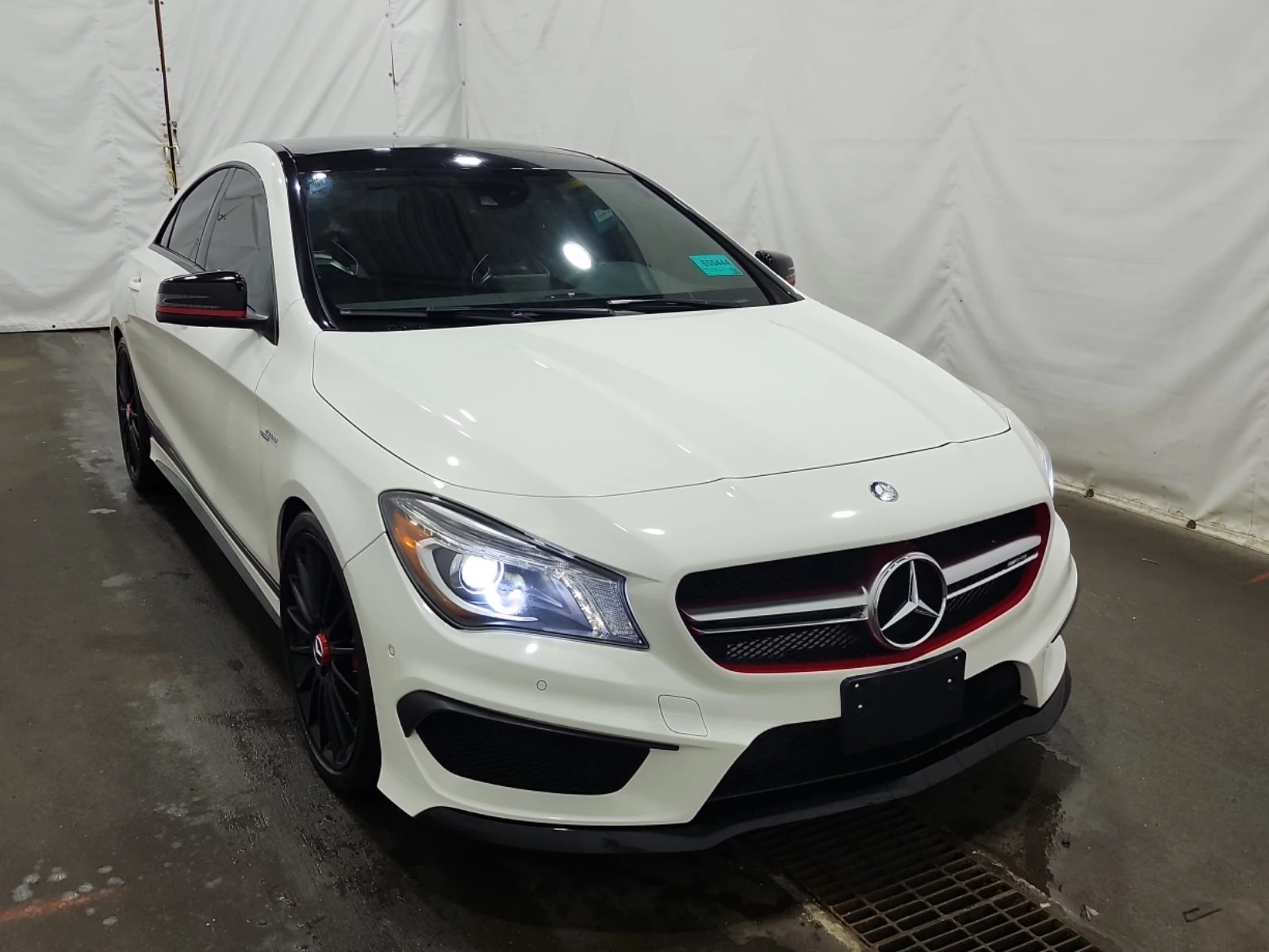 Mercedes-Benz CLA 45 AMG * CARFAX* AMG PERFORMANCE SEATS* NIGHT PACKAGE, снимка 2 - Автомобили и джипове - 55995077