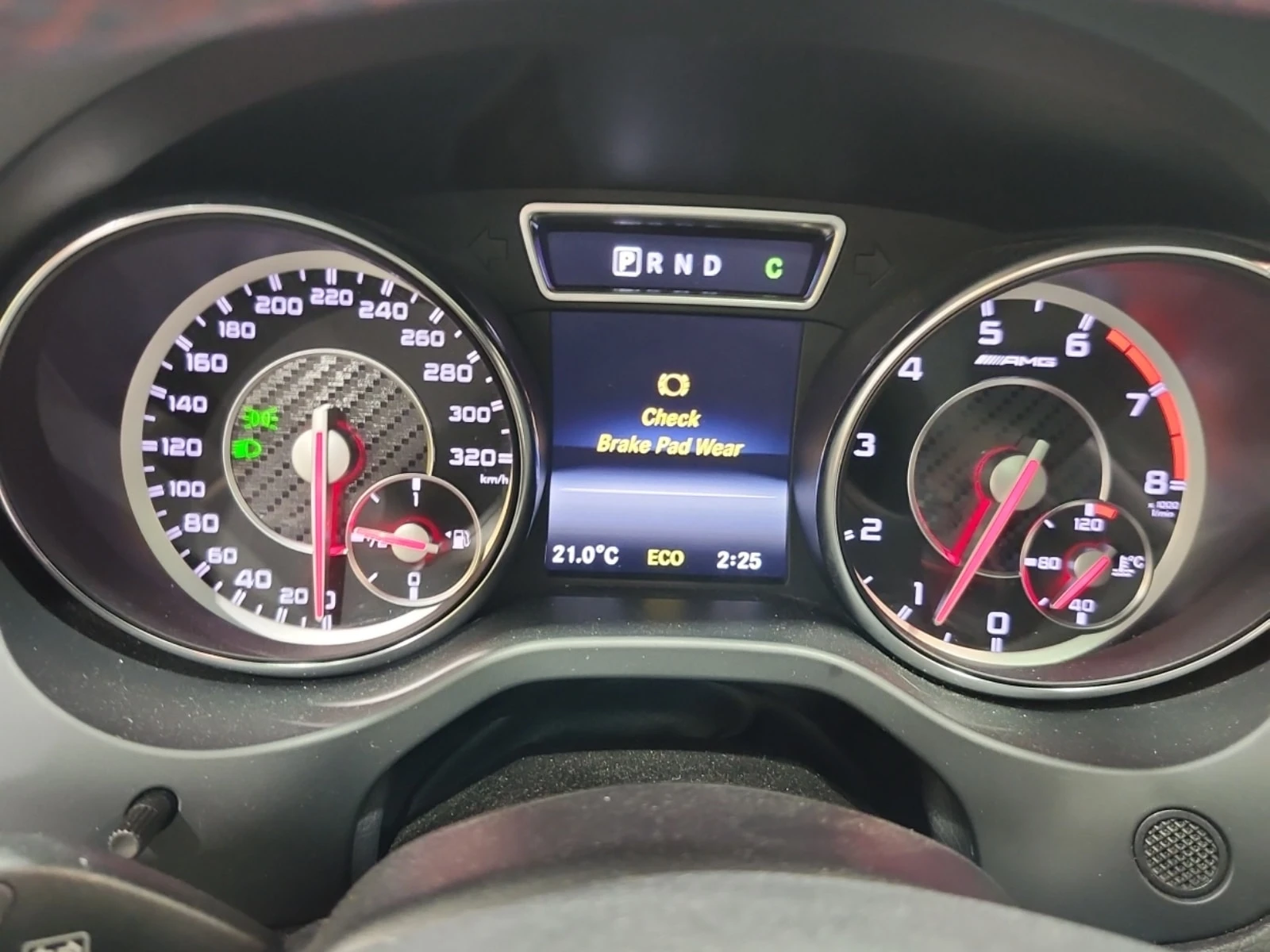 Mercedes-Benz CLA 45 AMG * CARFAX* AMG PERFORMANCE SEATS* NIGHT PACKAGE, снимка 10 - Автомобили и джипове - 55995077