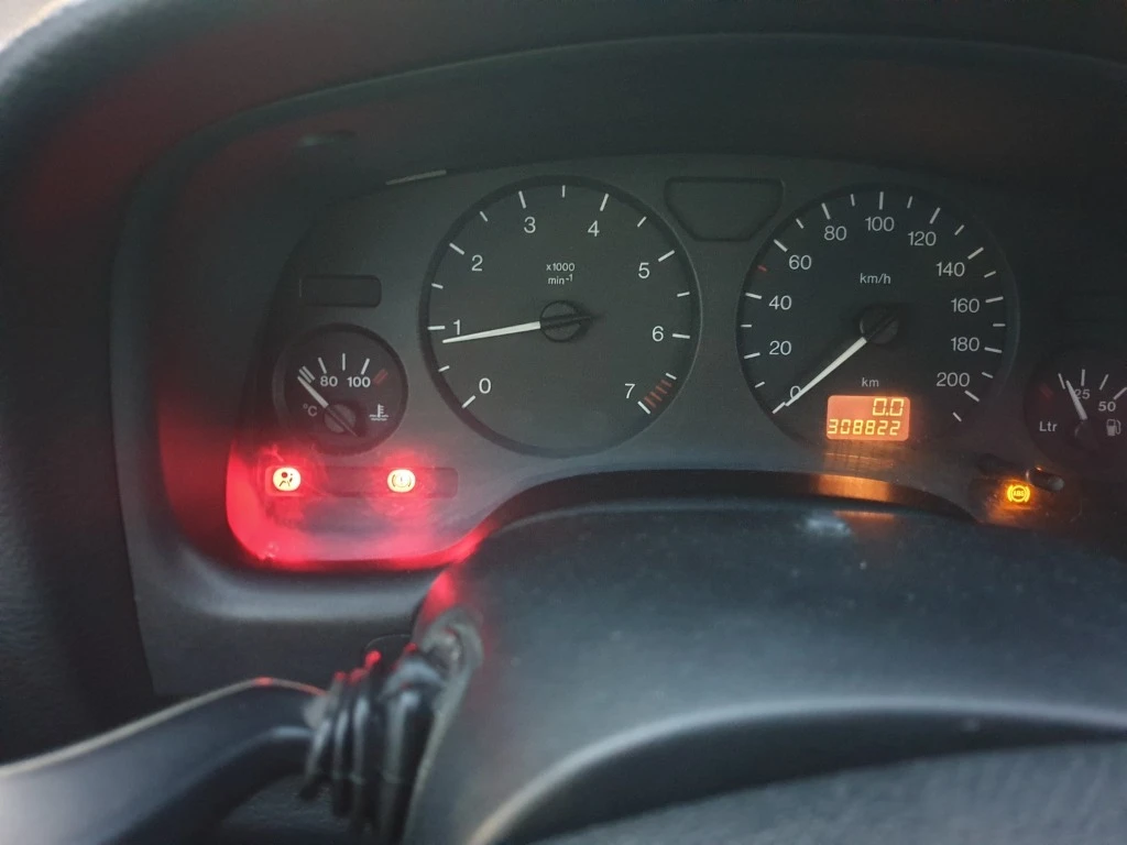Opel Astra Капарирана, снимка 12 - Автомобили и джипове - 56137641