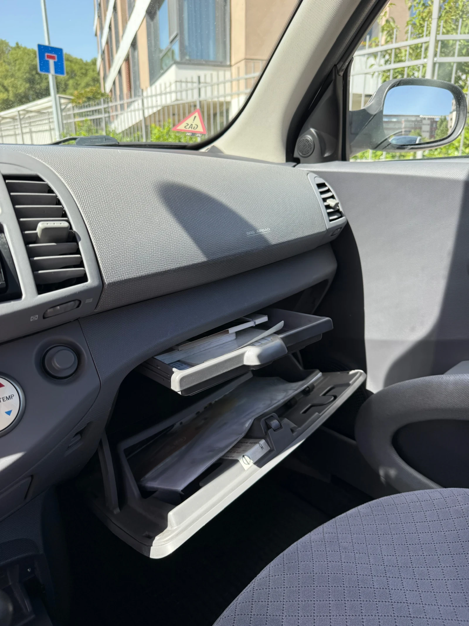 Nissan Micra 1.4/88к.с./Автоматик/АГУ/Keyless, снимка 14 - Автомобили и джипове - 56149160