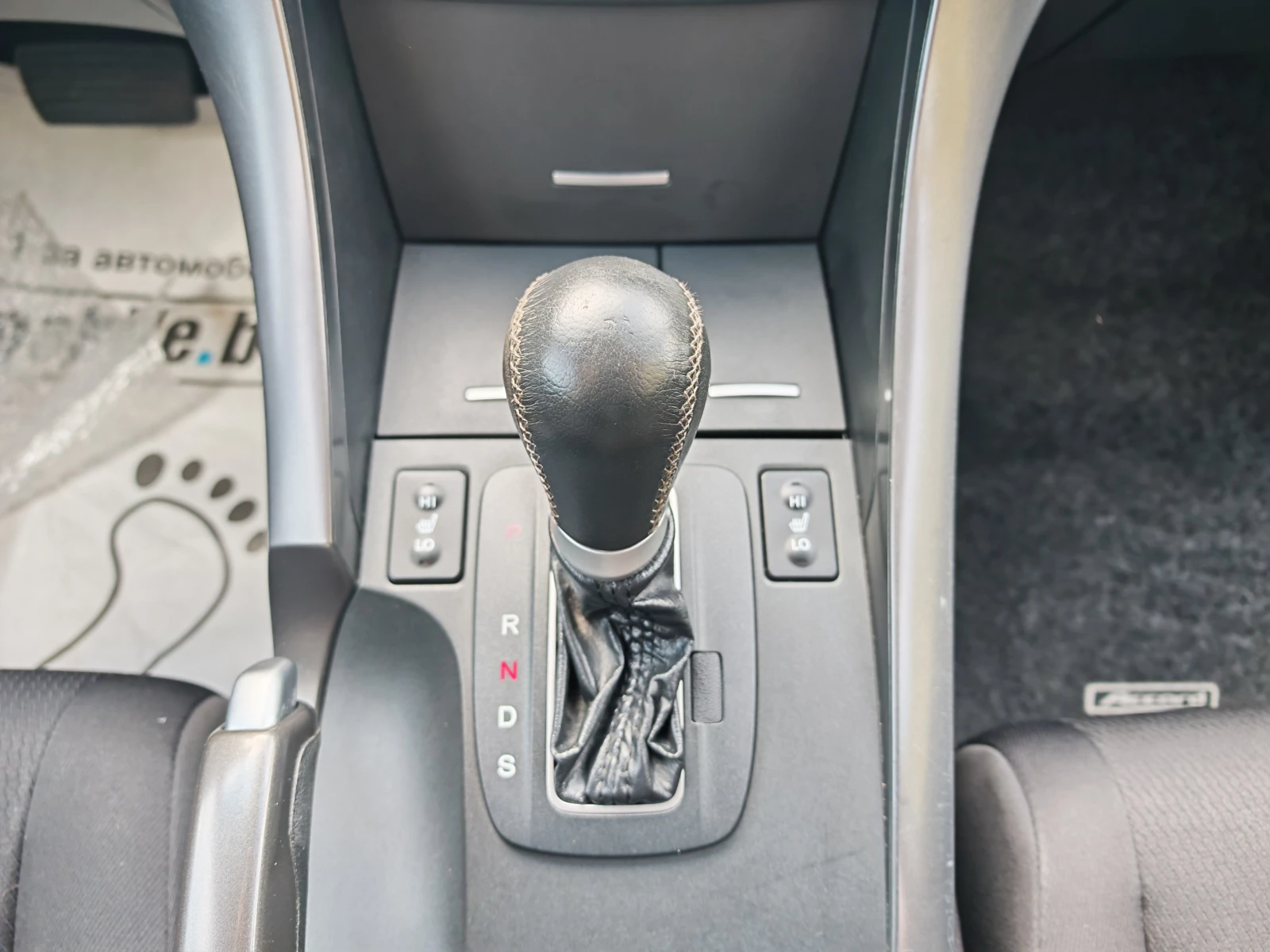 Honda Accord 2.0-бензин-автоматик, снимка 10 - Автомобили и джипове - 56268653