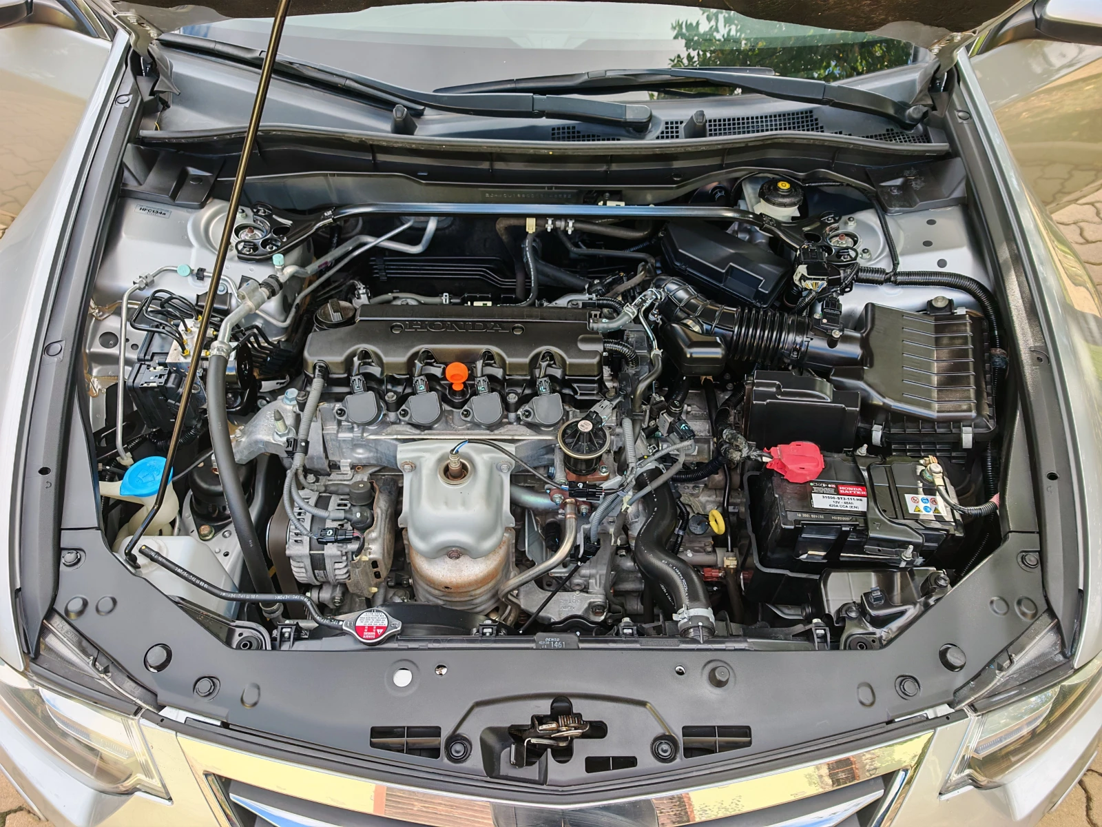 Honda Accord 2.0-бензин-автоматик, снимка 14 - Автомобили и джипове - 56268653