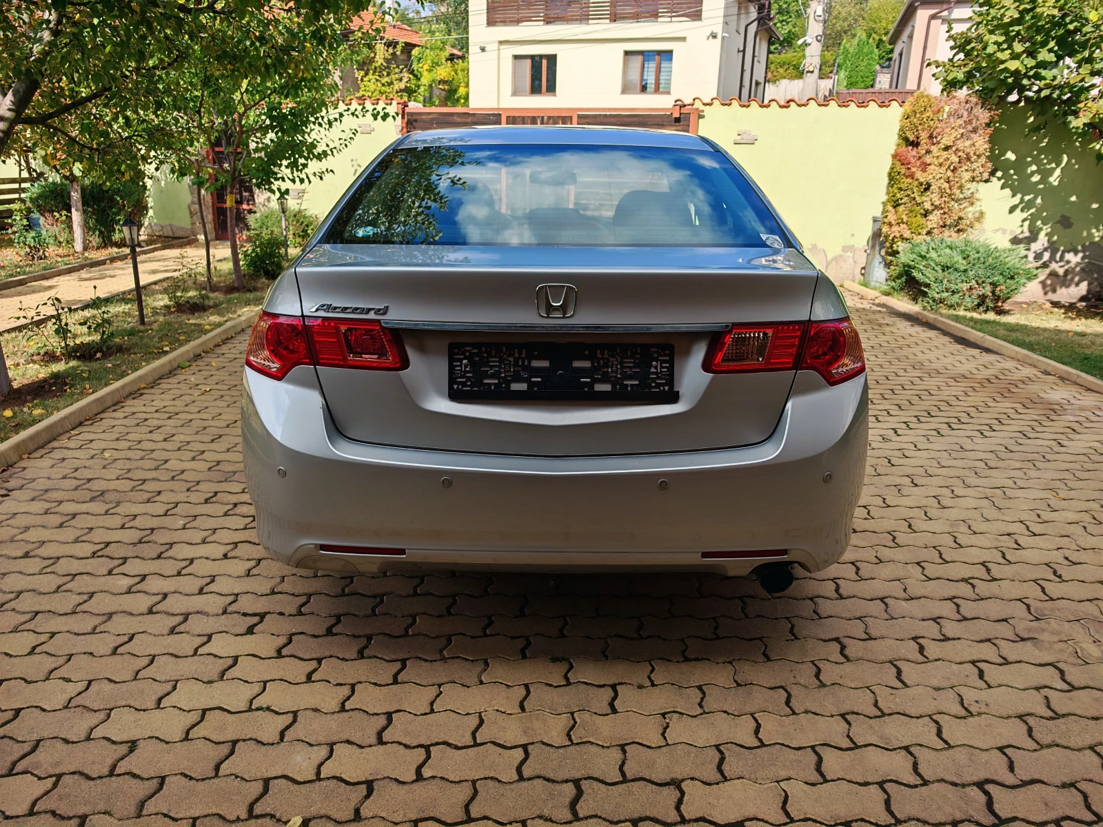 Honda Accord 2.0-бензин-автоматик, снимка 4 - Автомобили и джипове - 56268653