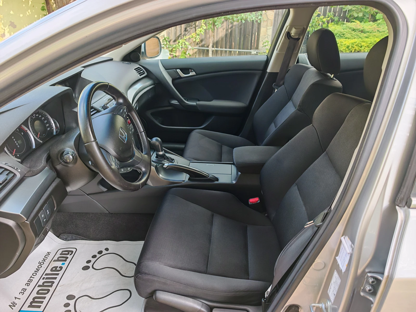 Honda Accord 2.0-бензин-автоматик, снимка 6 - Автомобили и джипове - 56268653