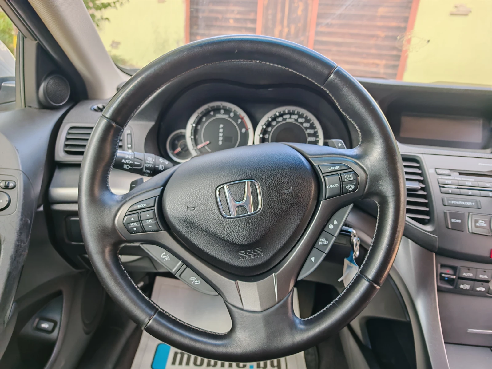 Honda Accord 2.0-бензин-автоматик, снимка 11 - Автомобили и джипове - 56268653