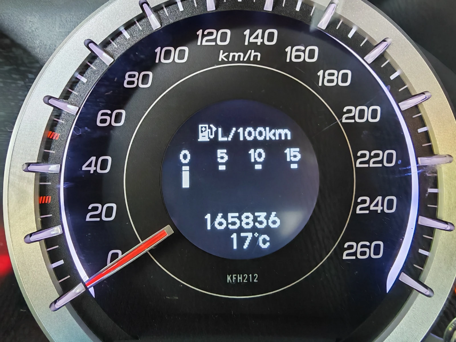 Honda Accord 2.0-бензин-автоматик, снимка 13 - Автомобили и джипове - 56268653