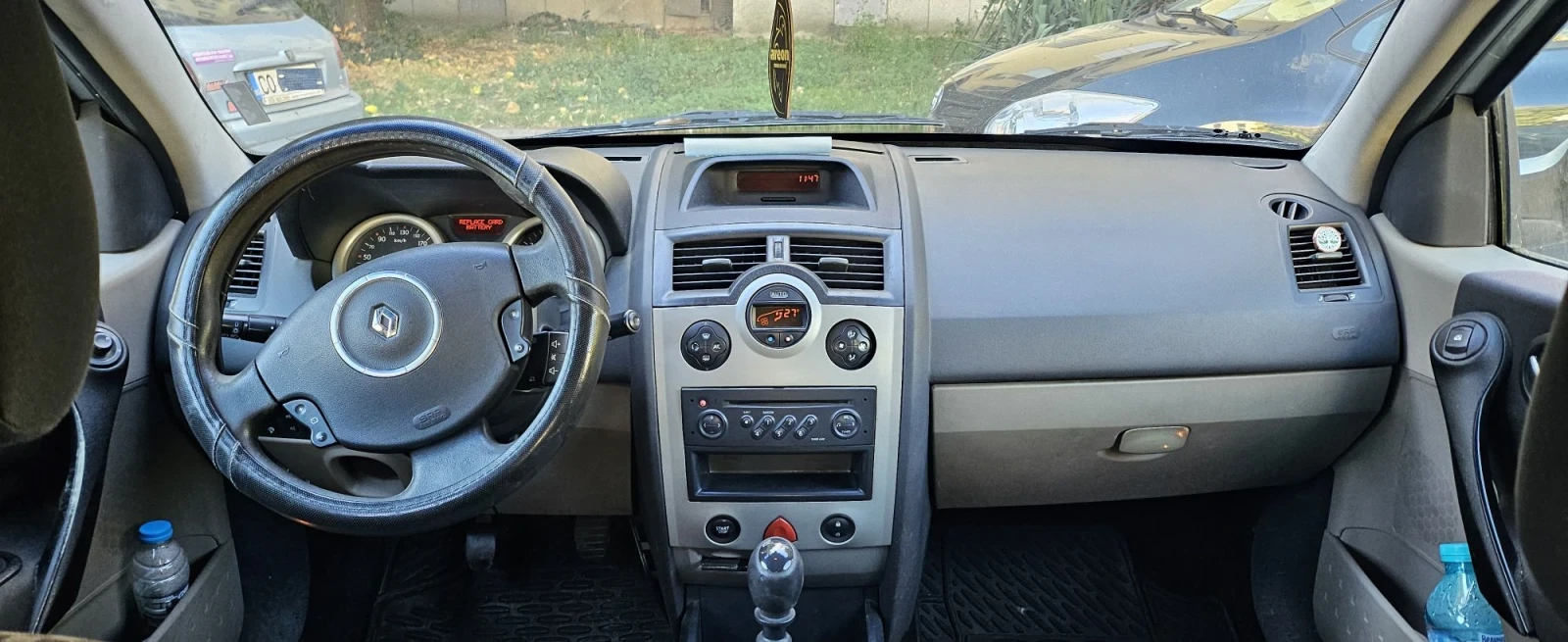 Renault Megane 1.9 dci, снимка 5 - Автомобили и джипове - 56364058