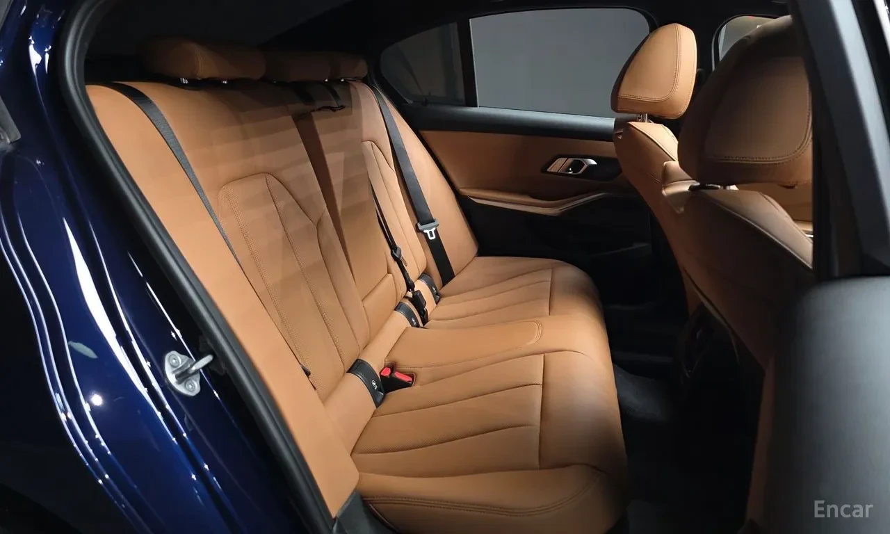 BMW 320 i MSPORT / PANO / HUD / DISTRONIC / MEMORY SEATS  | Mobile.bg � ����������� 9