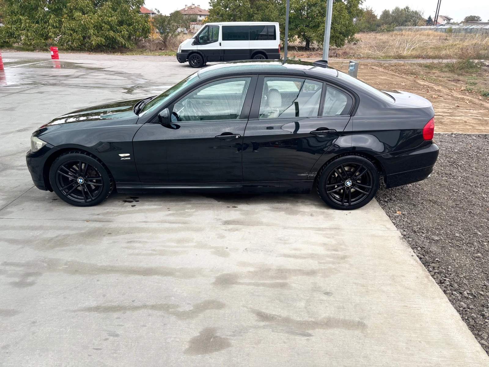 BMW 320 Facelift 2.0d  xdrive , снимка 2 - Автомобили и джипове - 56646868