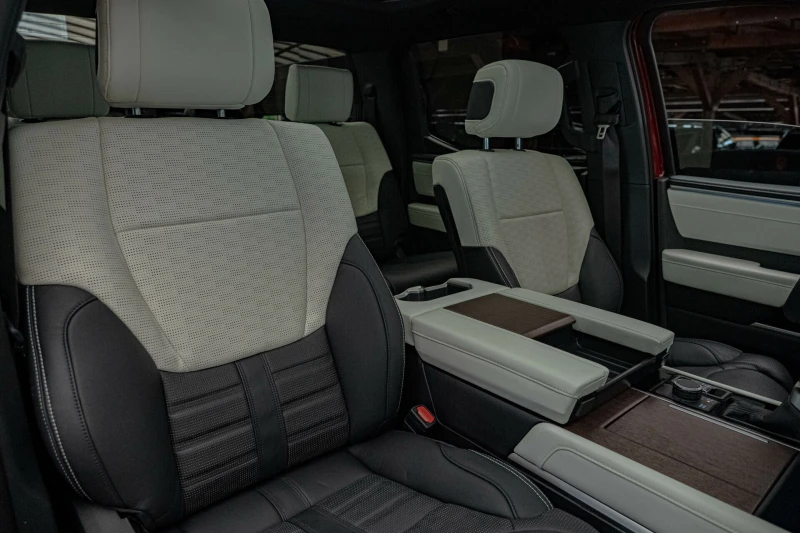 Toyota Tundra 3.5 i-Force/Capstone/3D-Камера 360/Обдухване/JBL, снимка 8 - Автомобили и джипове - 51423535