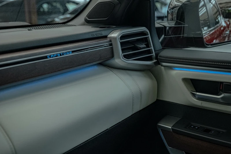 Toyota Tundra 3.5 i-Force/Capstone/3D-Камера 360/Обдухване/JBL, снимка 17 - Автомобили и джипове - 51423535