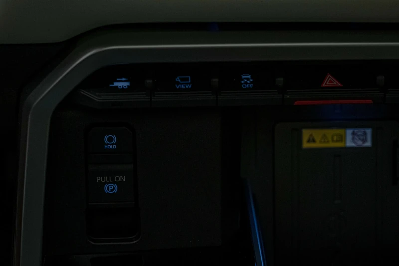 Toyota Tundra 3.5 i-Force/Capstone/3D-Камера 360/Обдухване/JBL, снимка 14 - Автомобили и джипове - 51423535