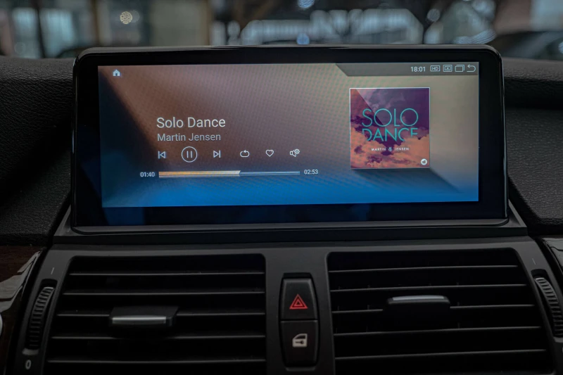 BMW X6 M50d/Dynamic Seat/HuD/Android/Подгрев/Soft Close/, снимка 14 - Автомобили и джипове - 51937487