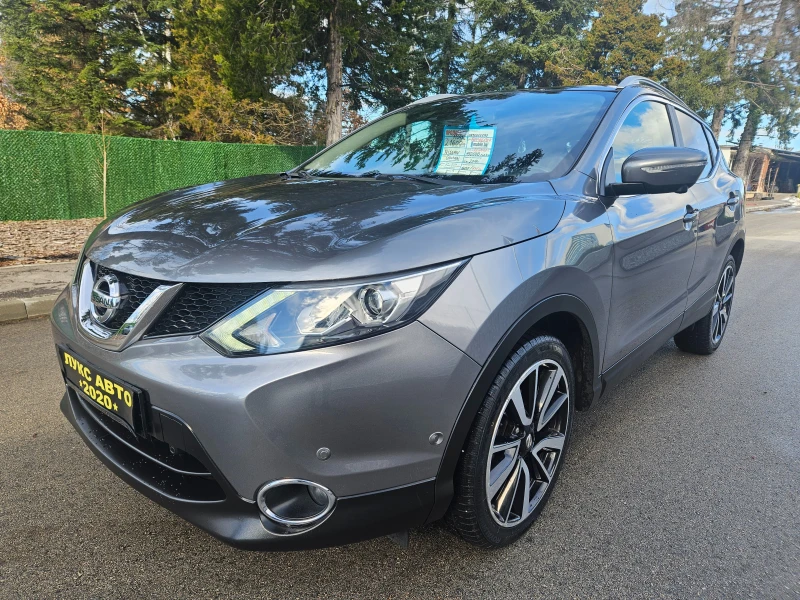 Nissan Qashqai 1.6 ПЕРФЕКТЕН Keyless ПАНОРАМА КАМЕРА 360 КОЖА ПОД, снимка 8 - Автомобили и джипове - 52576675