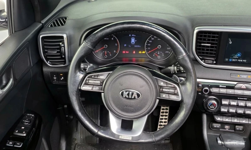 Kia Sportage, снимка 13 - Автомобили и джипове - 52964536