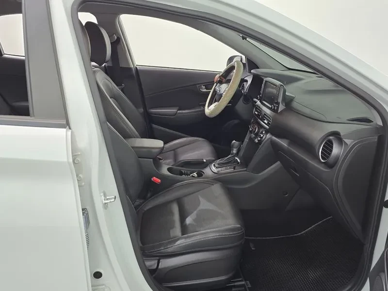 Hyundai Kona 1.6T, снимка 11 - Автомобили и джипове - 54257060