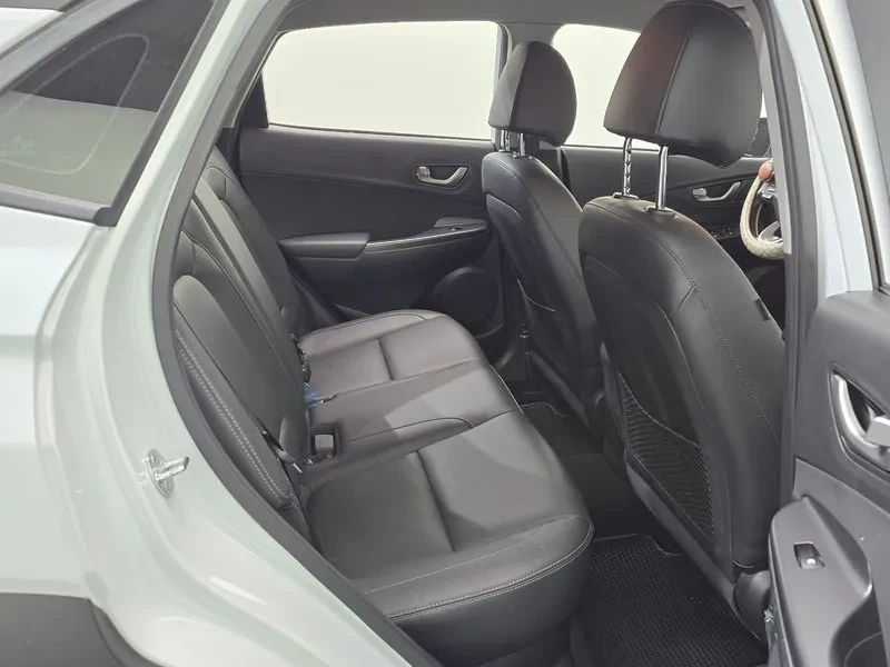 Hyundai Kona 1.6T, снимка 12 - Автомобили и джипове - 54257060