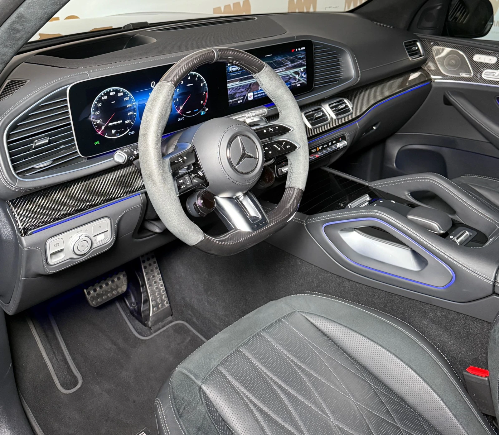 Mercedes-Benz GLS 63 AMG 4Matic+ * Face* Carbon* Pano* HuD* Burmester - изображение 6
