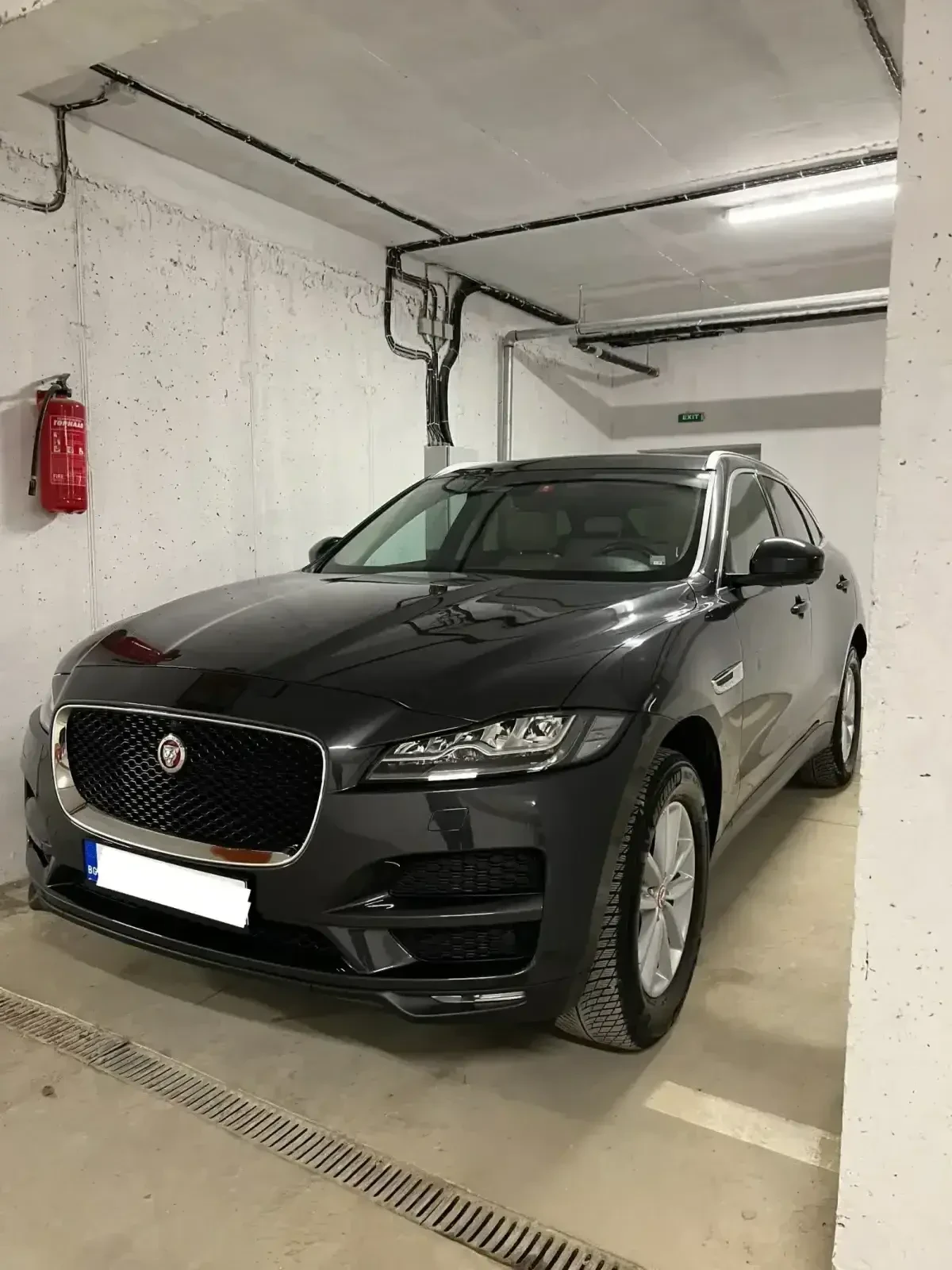 Jaguar F-PACE v6 340hp Portfolio AWD | Mobile.bg   1