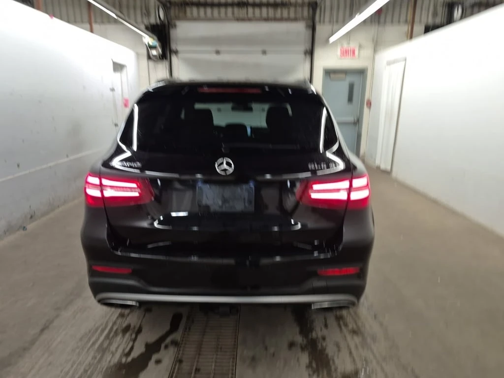 Mercedes-Benz GLC * AMG 43 * CARFAX * БЕЗ ПЪРВОНАЧАЛНА ВНОСКА - изображение 4