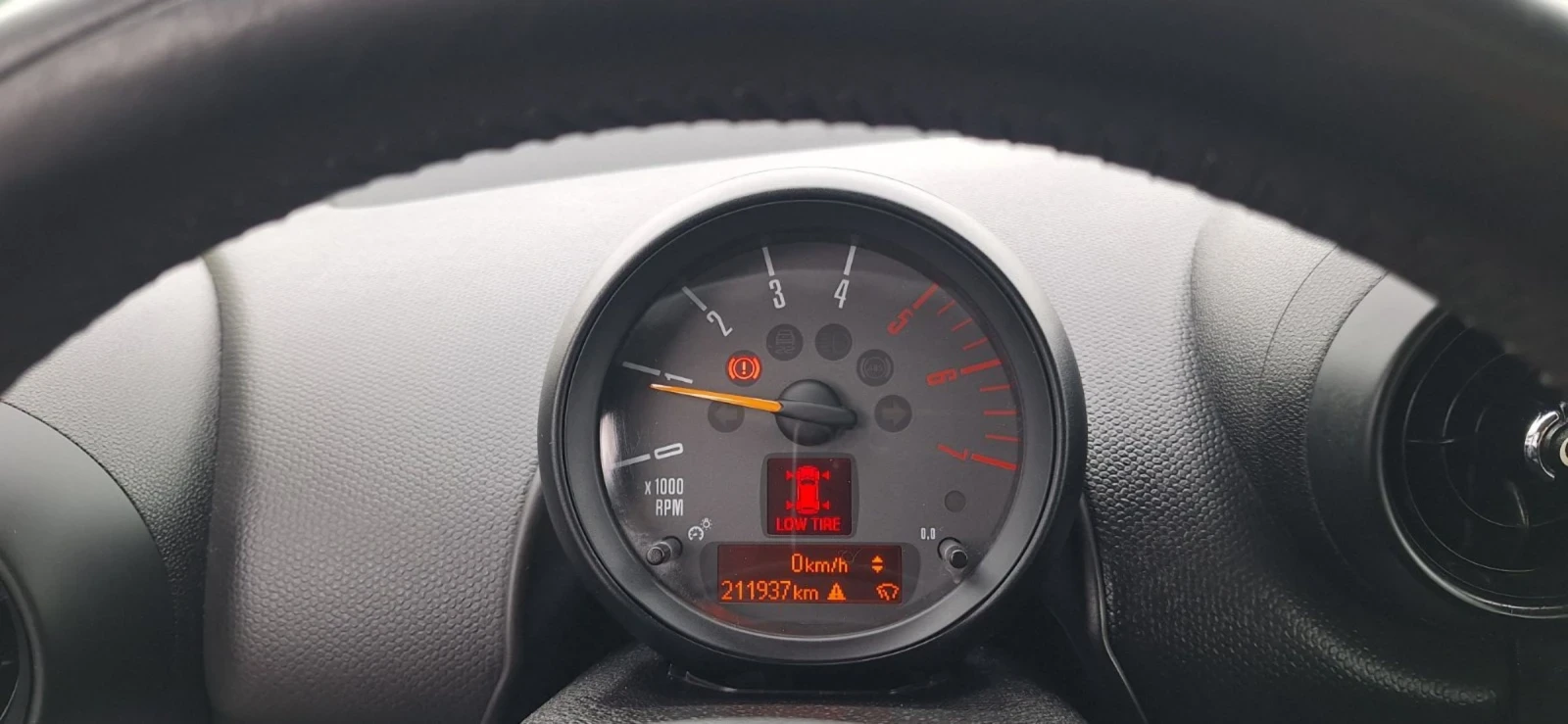 Mini Countryman 1.6D 90HP. NAVI ITALIA - изображение 6