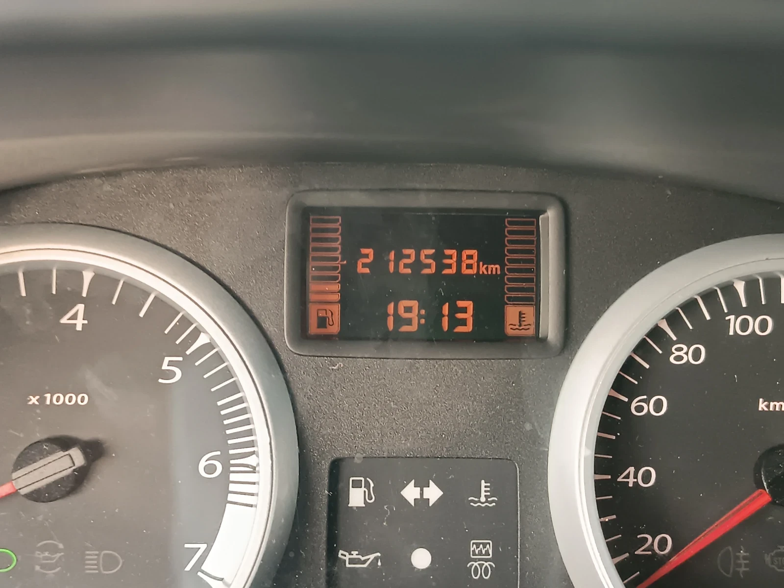 Dacia Duster 1, 5 dCi, 110, 6 ск.,  КОЖА, ЛИЗИНГ , снимка 9 - Автомобили и джипове - 54512579
