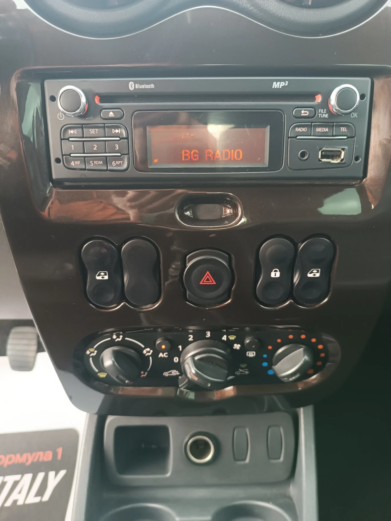 Dacia Duster 1, 5 dCi, 110, 6 ск.,  КОЖА, ЛИЗИНГ , снимка 11 - Автомобили и джипове - 54512579