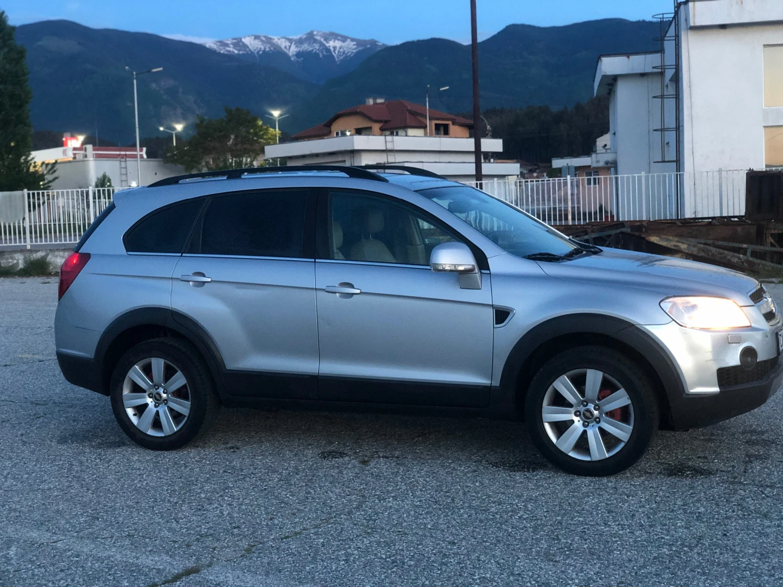 Chevrolet Captiva, снимка 3 - Автомобили и джипове - 55165558