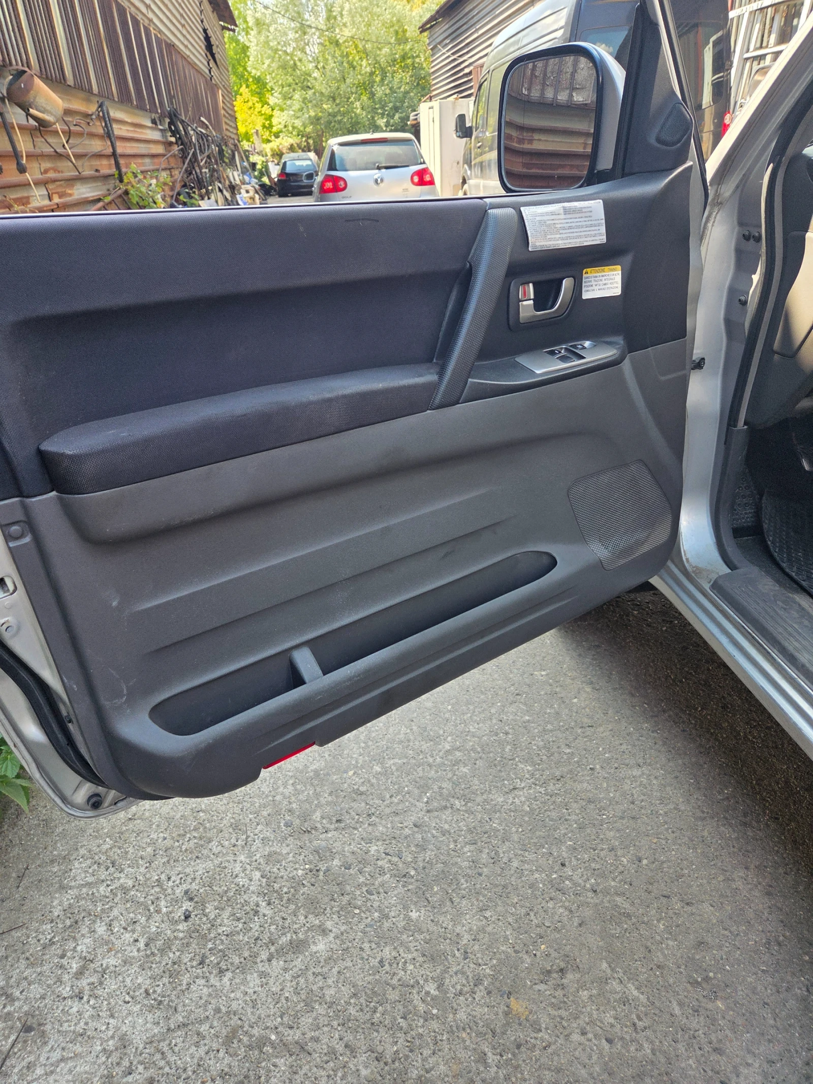 Mitsubishi Pajero, снимка 6 - Автомобили и джипове - 56353413