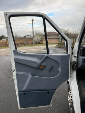 Mercedes-Benz 212 Без аналог на пазара! Уникат | Auto.bg — изображение 14