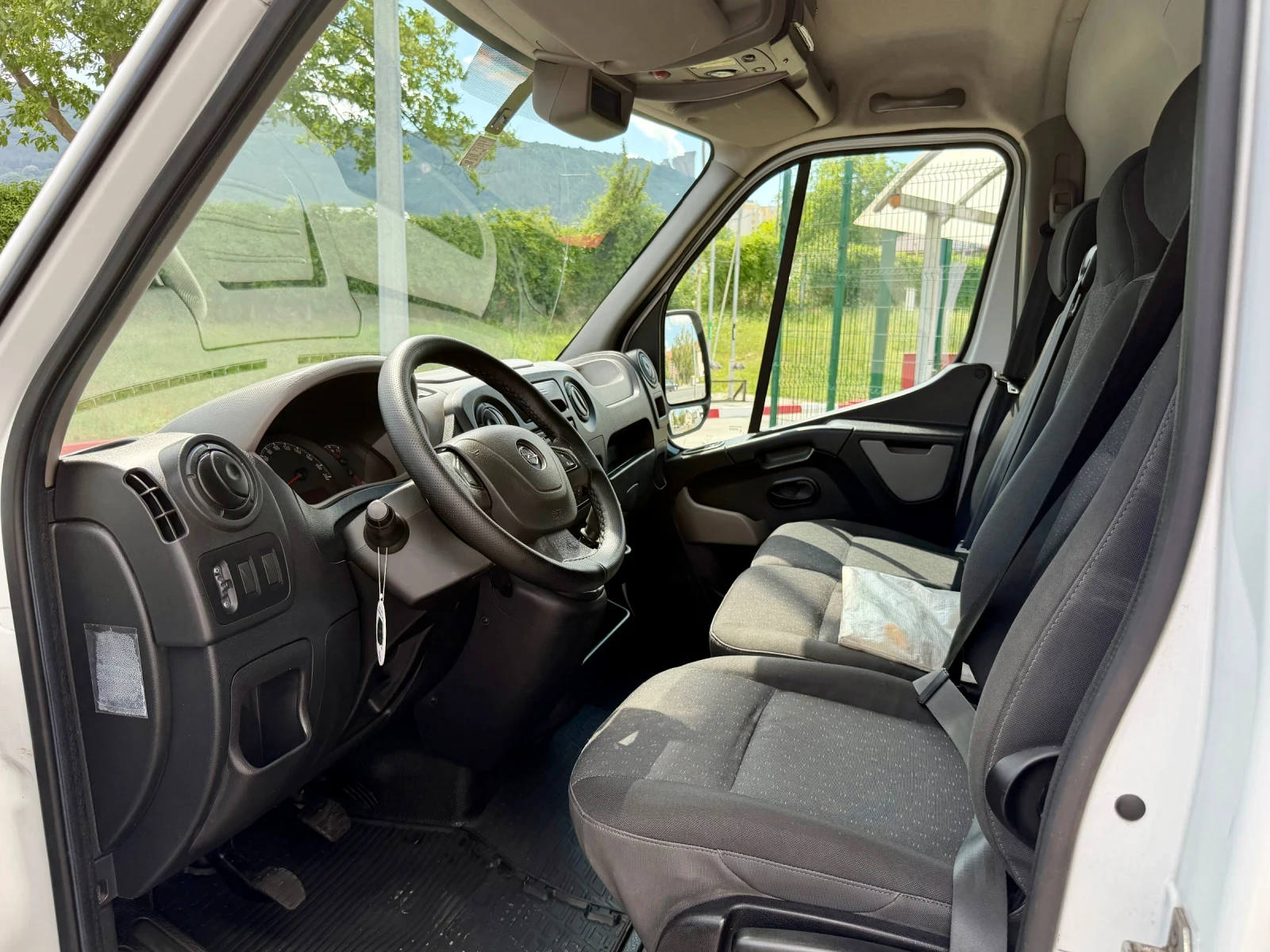 Renault Master 2.3DCI 125k -1 220v, снимка 8 - Бусове и автобуси - 55070434