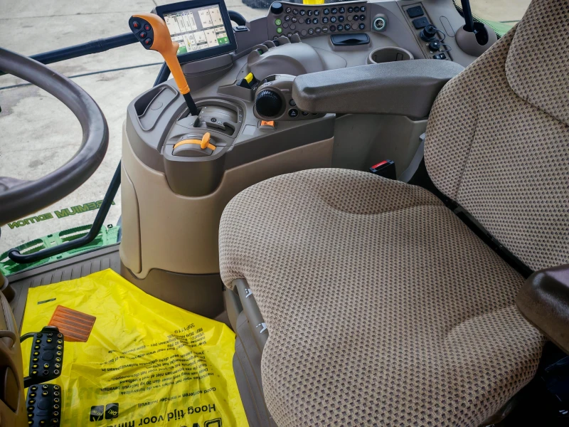 Трактор John Deere 6135R лизинг с първоначална вноска 20 %, снимка 13 - Селскостопанска техника - 53126278