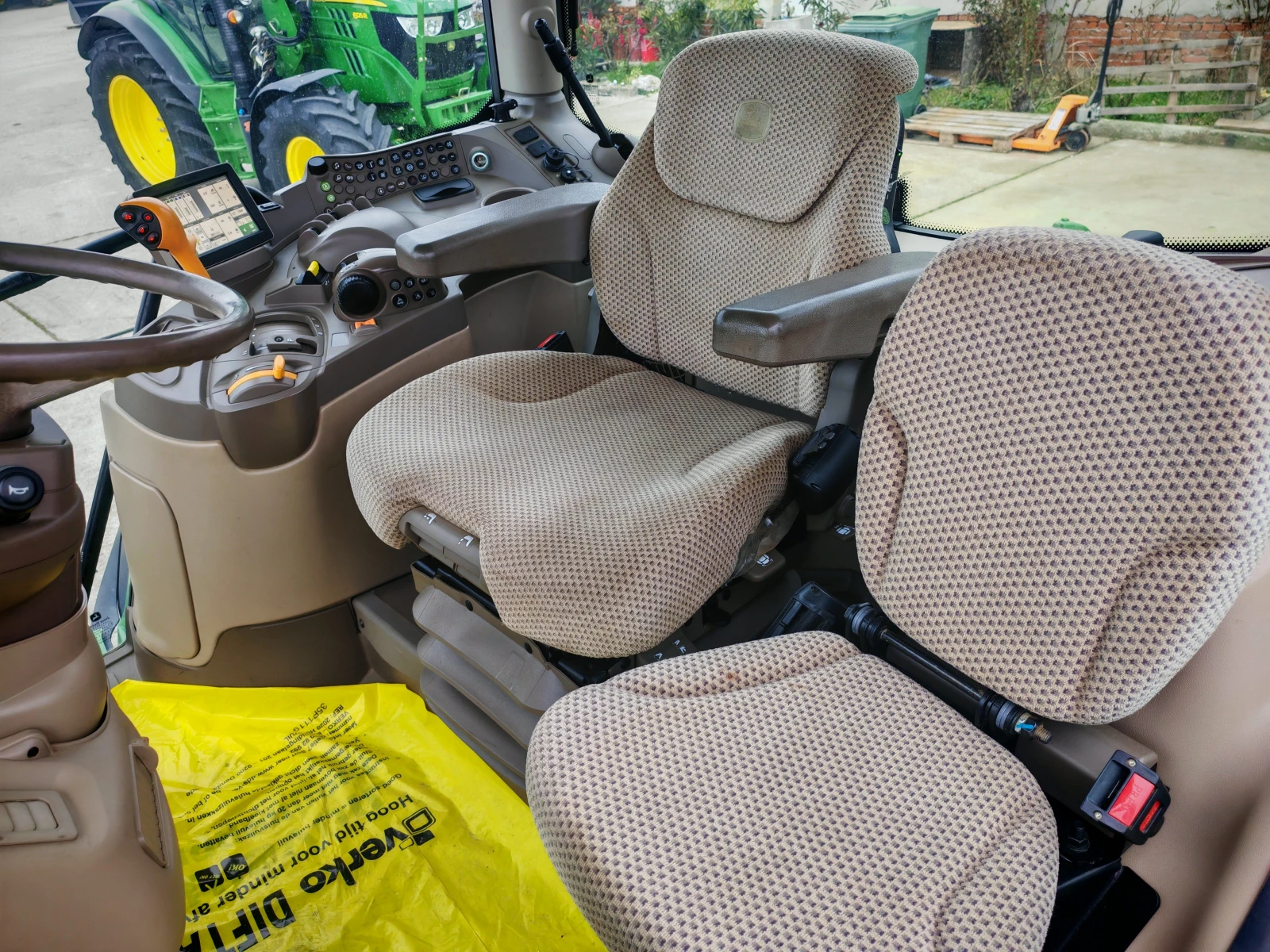 ������� John Deere 6135R ������ � ������������ ������ 20 % | Mobile.bg � ����������� 12