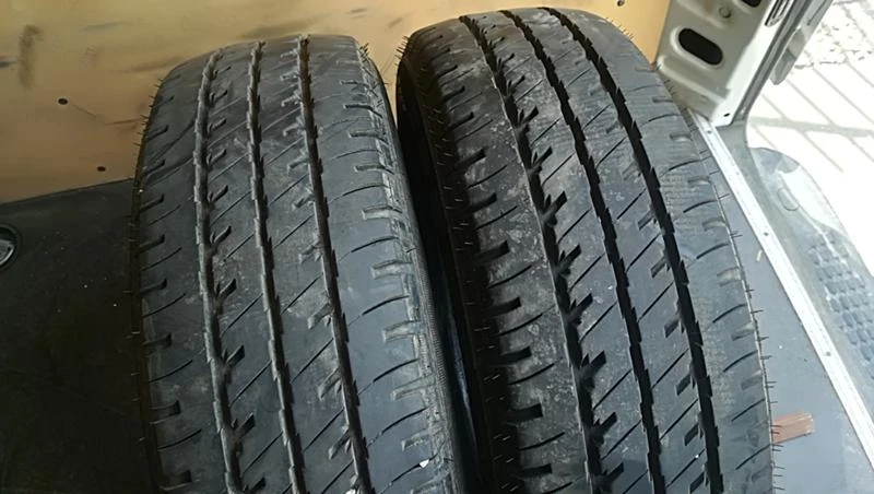 Гуми Летни 195/70R15, снимка 1 - Гуми и джанти - 25565963