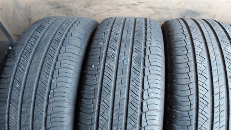 Гуми Летни 235/55R17, снимка 5 - Гуми и джанти - 27927885