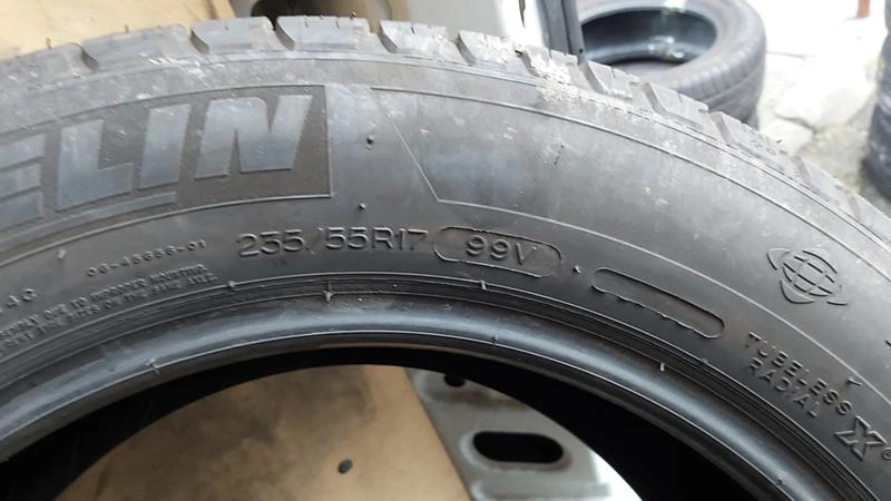 Гуми Летни 235/55R17, снимка 8 - Гуми и джанти - 27927885