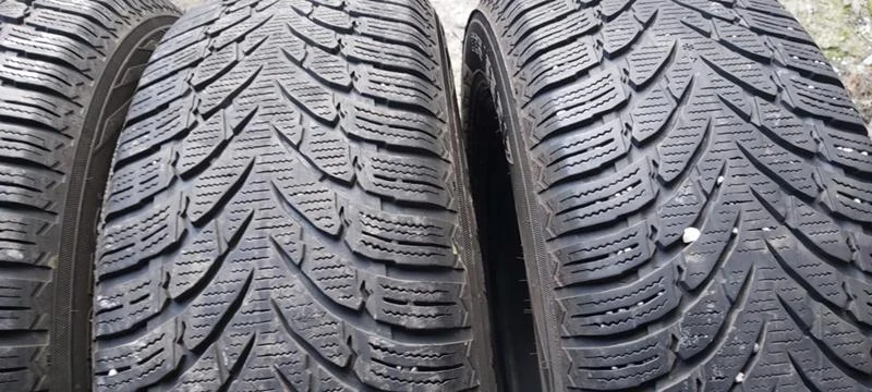 Гуми Зимни 225/65R17, снимка 4 - Гуми и джанти - 35136642