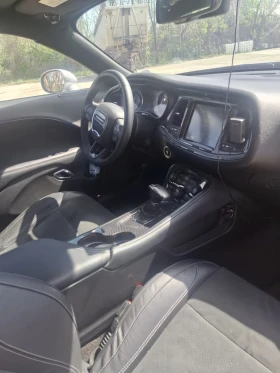 Dodge Challenger 5.7 HEMI, снимка 8